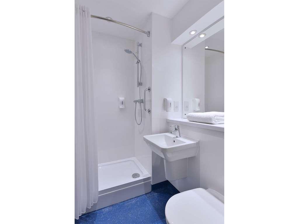 Travelodge Дройтуич Номер фото
