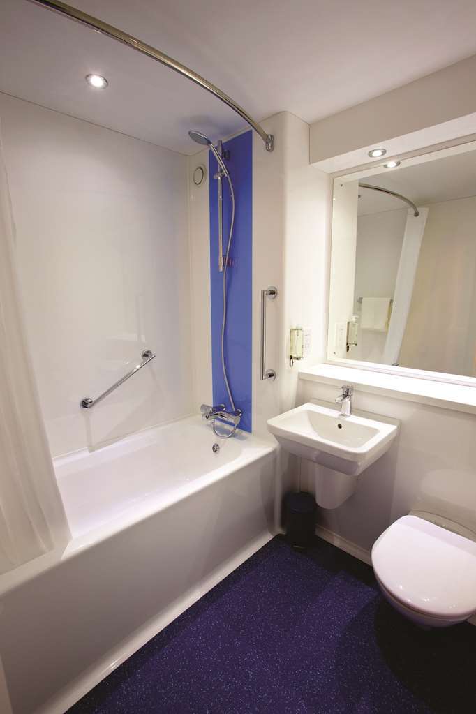 Travelodge Дройтуич Номер фото
