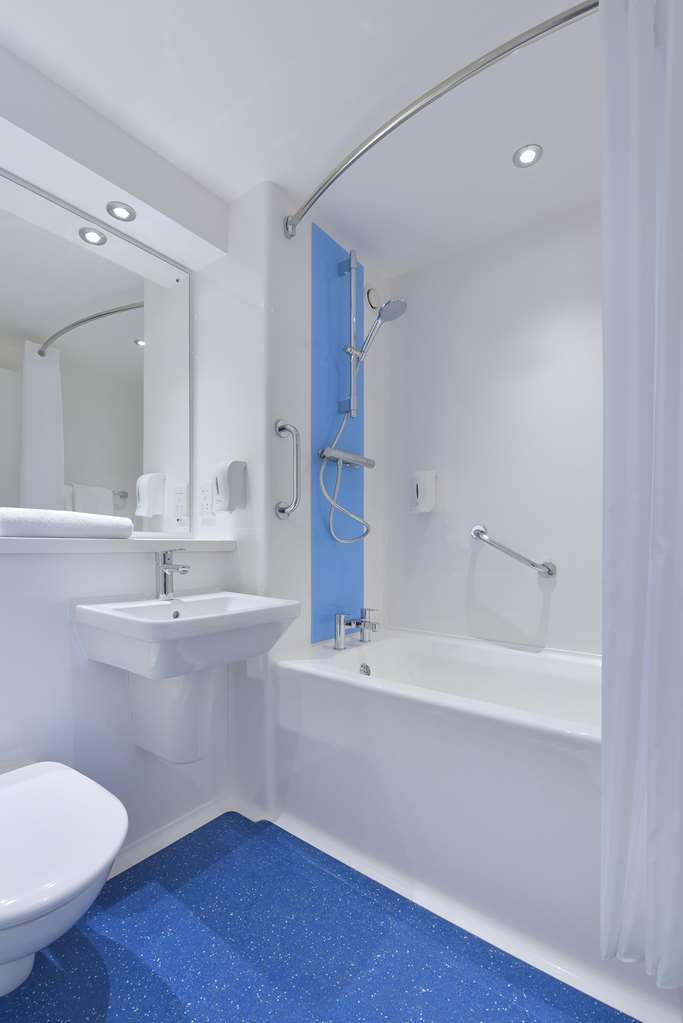 Travelodge Дройтуич Номер фото
